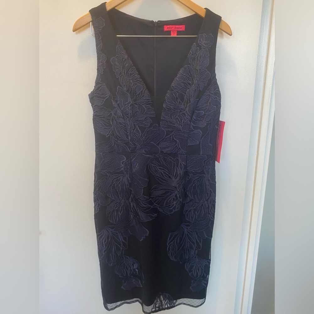 Betsey Johnson Sheath Dress - Picture 2 of 8